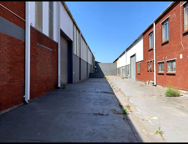2,000M² FACTORY TO LET IN BEACONVALE